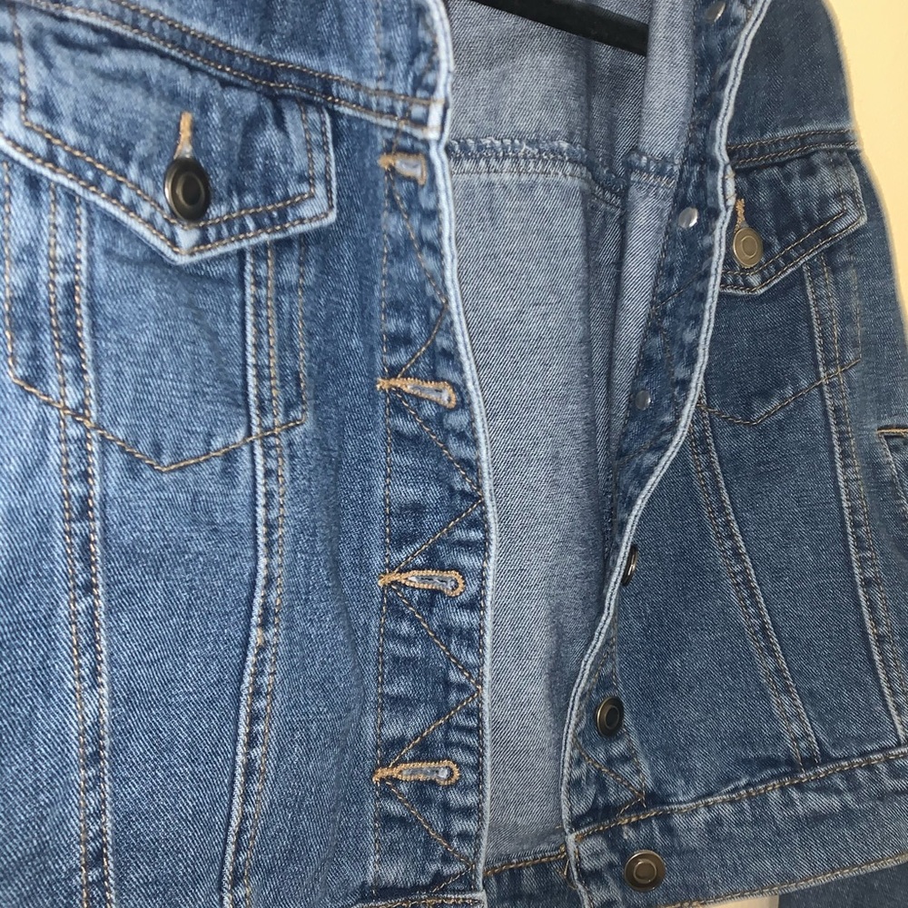 Cropped jean jacket - Picture 5 of 6